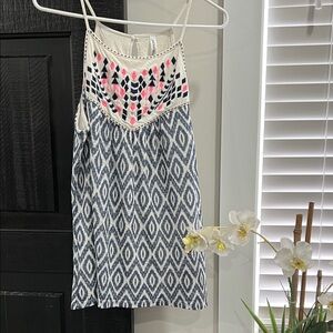 Size 0 Maurices Cream Halter Style Tank Cami Top with Pink and Navy Accents